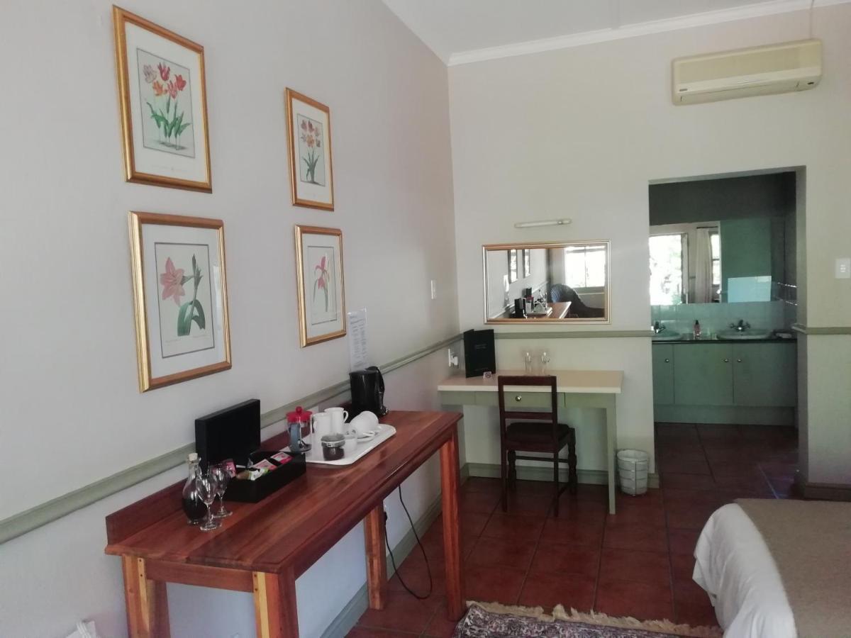 Housemartin Lodge & Self Catering De Rust 外观 照片