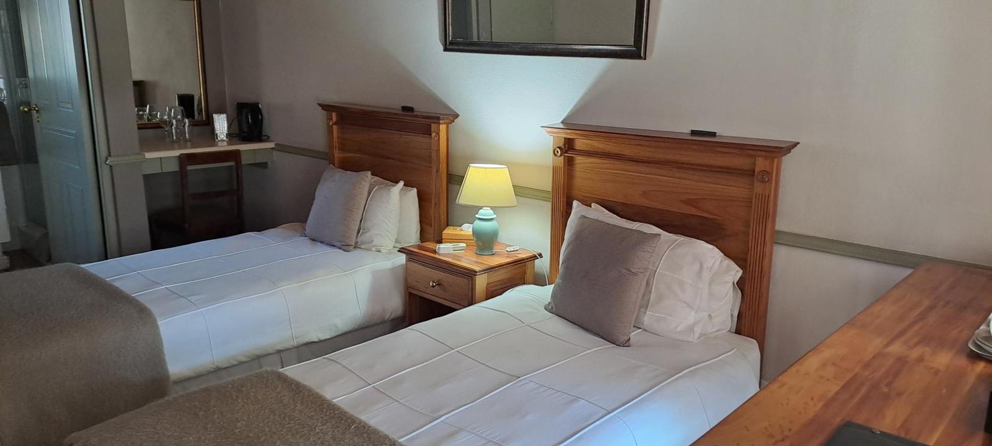 Housemartin Lodge & Self Catering De Rust 外观 照片