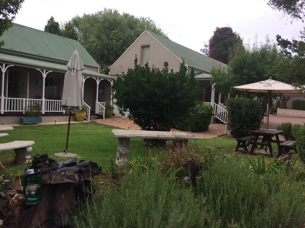 Housemartin Lodge & Self Catering De Rust 外观 照片