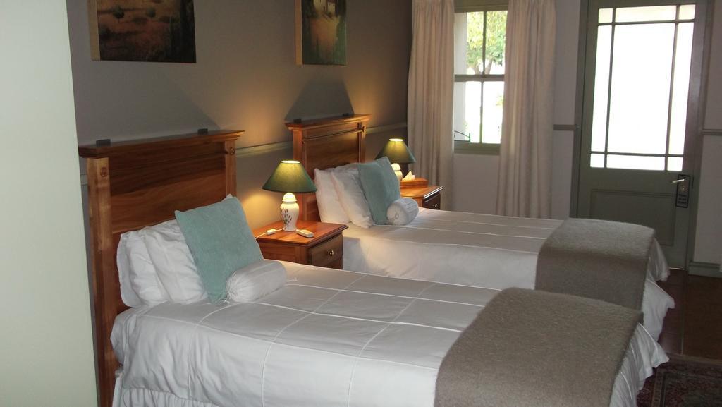 Housemartin Lodge & Self Catering De Rust 外观 照片